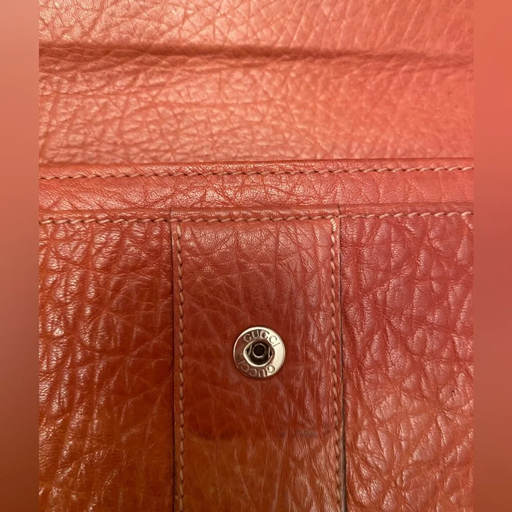 Gucci brown wallet